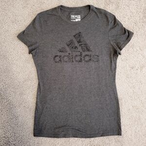 Adidas Fitted Grey Short Sleeve Graphic T Shirt - Casual Workout Lounge Logo Top